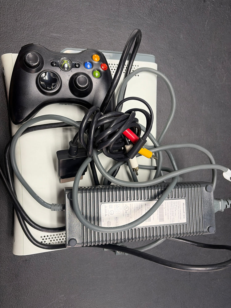 Microsoft Xbox 360 Console (Complete w/ Controller) VG Console