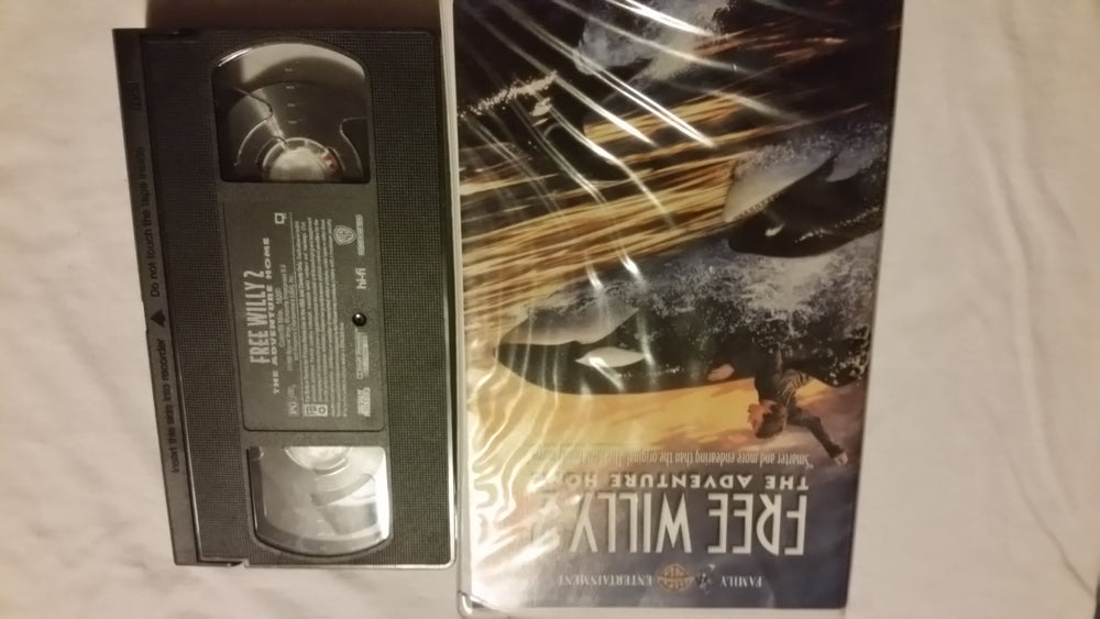 Free Willy 2-Adventure Home - VHStape VHS