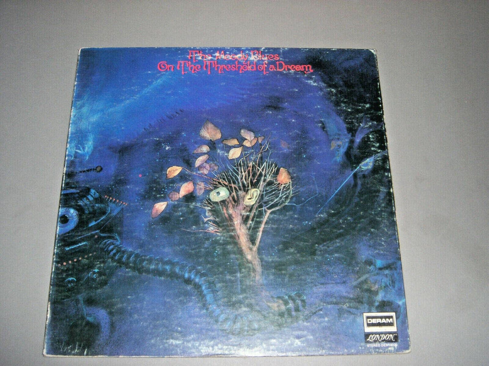 MOODY BLUES ON THE THRESHOLD OF A DREAM vinyl record [Vinyl] Moody Blues VINYL